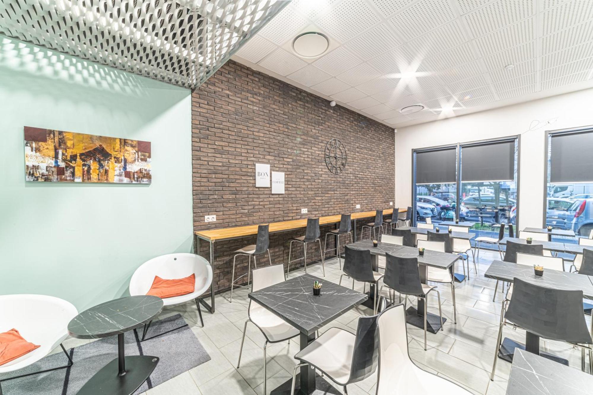Montempo Apparthotel Bordeaux Centre - Bassins A Flot Bagian luar foto