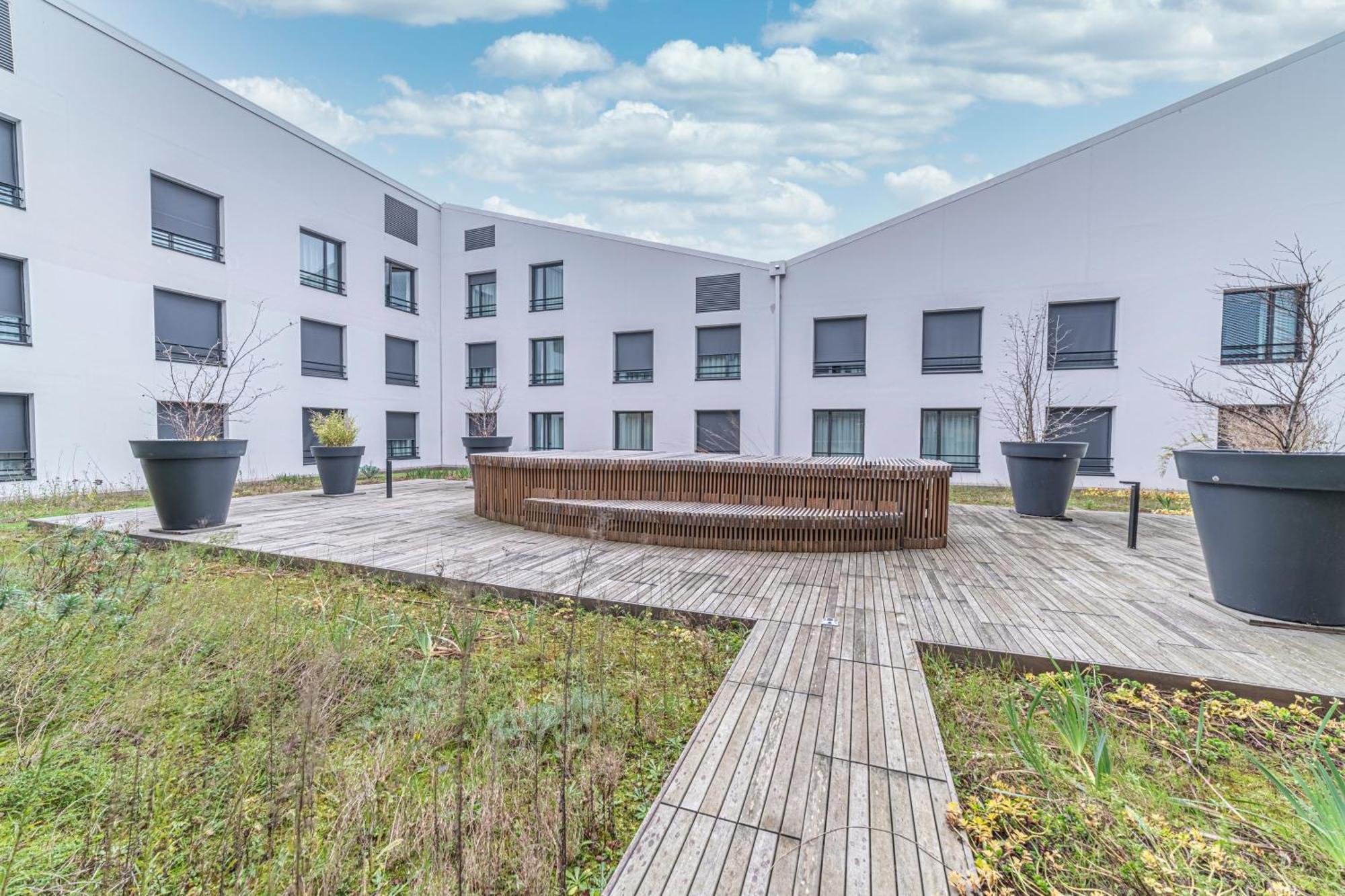 Montempo Apparthotel Bordeaux Centre - Bassins A Flot Bagian luar foto